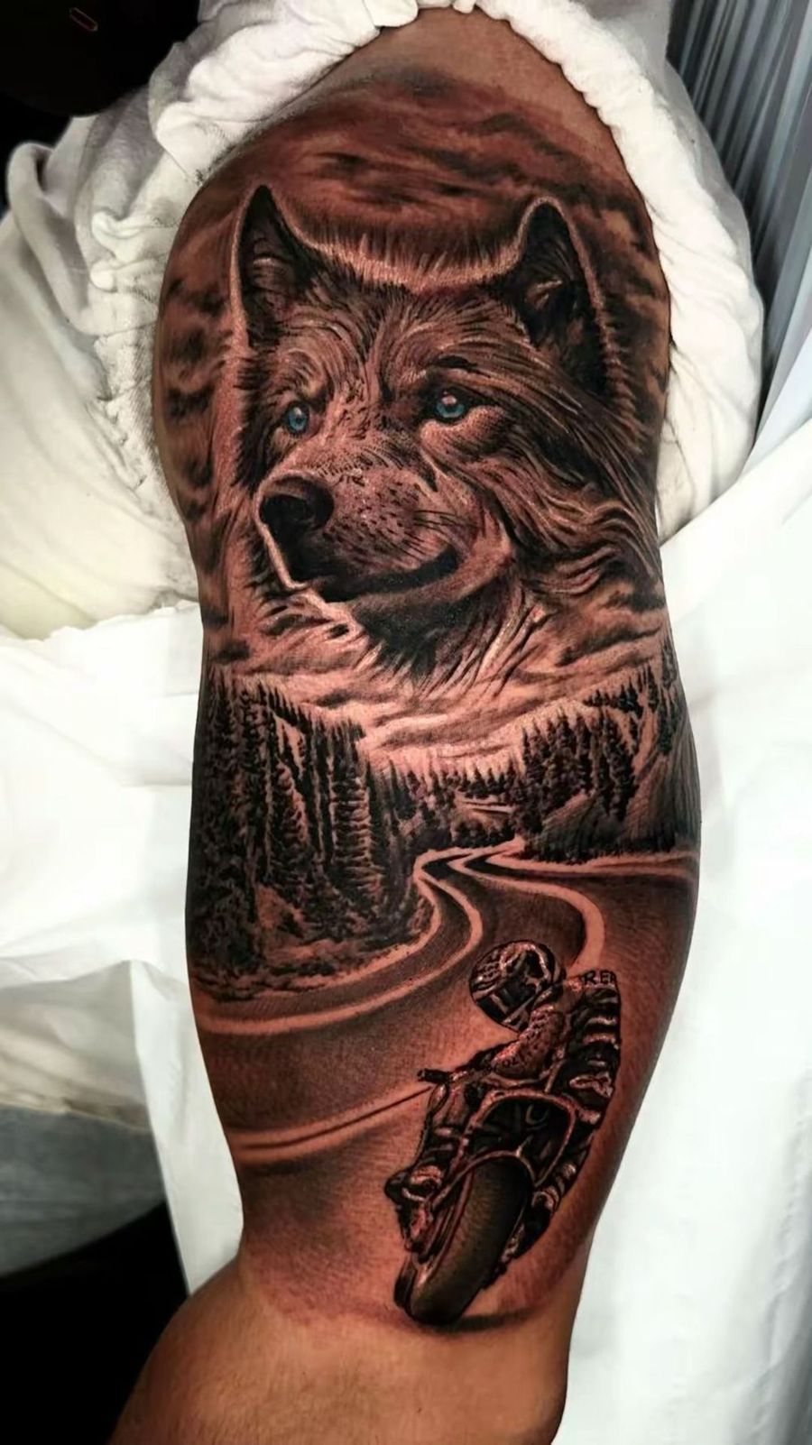 Latest Work by Andre Fila 4